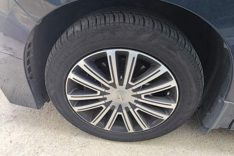 Used GAC Trumpchi M8 2021 Lingxiu Series 390T Deluxe Edition Left Front Wheel Hub