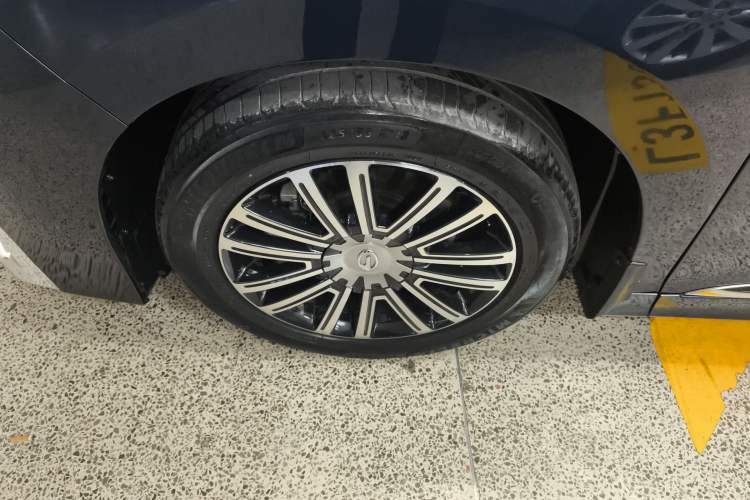 Used GAC Trumpchi M8 2021 Lingxiu Series 390T Deluxe Edition Left Front Wheel Hub