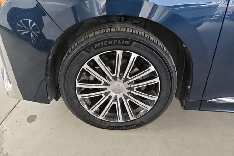 Used GAC Trumpchi M8 2021 Lingxiu Series 390T Deluxe Edition Left Front Wheel Hub