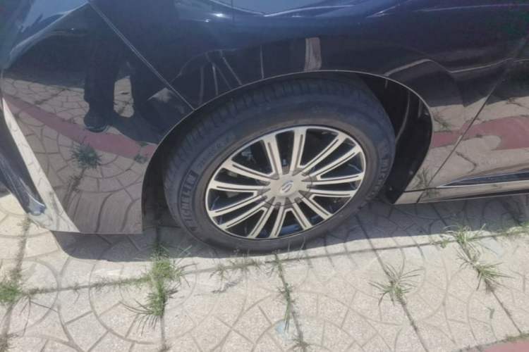 Used GAC Trumpchi M8 2021 Lingxiu Series 390T Deluxe Edition Left Front Wheel Hub