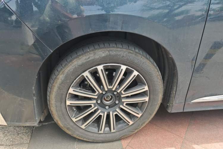 Used GAC Trumpchi M8 2021 Lingxiu Series 390T Deluxe Edition Left Front Wheel Hub
