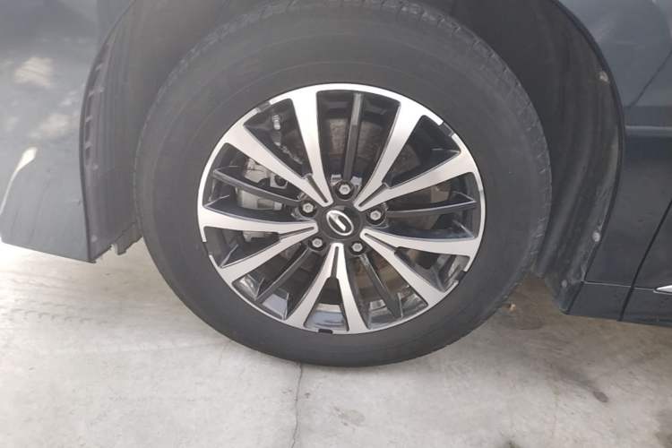 Used GAC Trumpchi M8 2021 Lingxiu Series 390T Deluxe Edition Left Front Wheel Hub