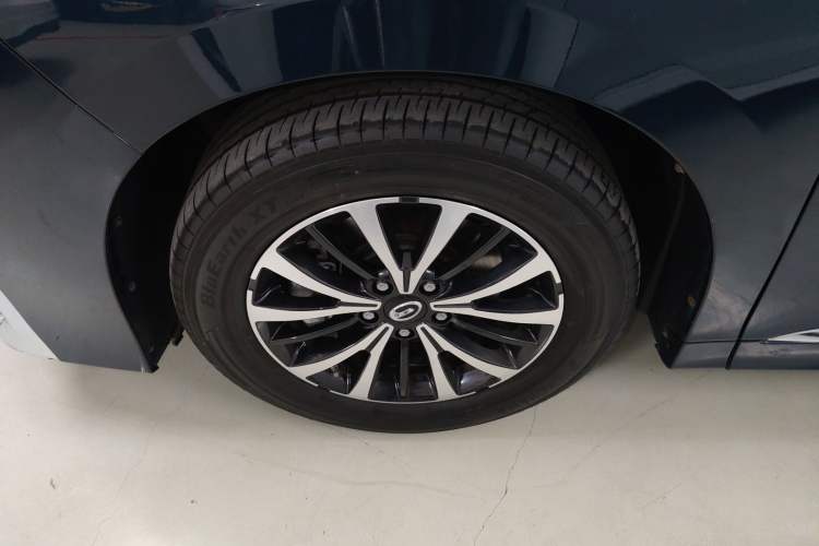 Used GAC Trumpchi M8 2021 Lingxiu Series 390T Deluxe Edition Left Front Wheel Hub