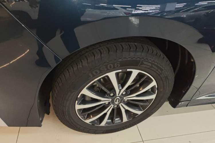 Used GAC Trumpchi M8 2021 Lingxiu Series 390T Deluxe Edition Left Front Wheel Hub
