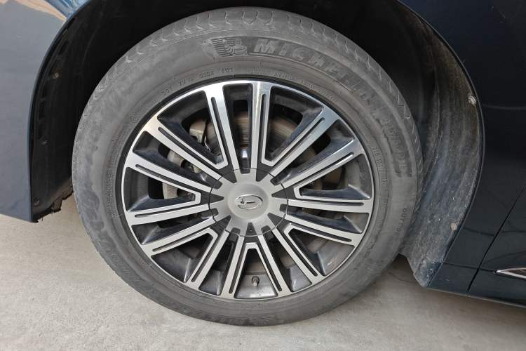 Used GAC Trumpchi M8 2021 Lingxiu Series 390T Deluxe Edition Left Front Wheel Hub