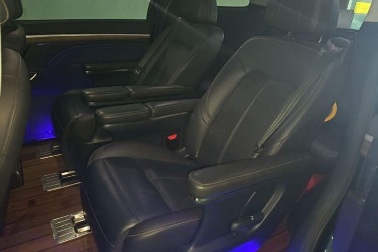 Used GAC Trumpchi M8 2021 Lingxiu Series 390T Deluxe Edition Left Rear Seat
