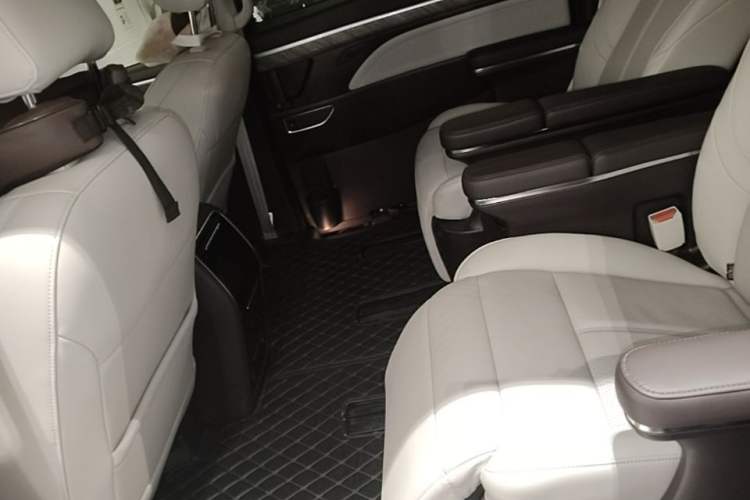 Used GAC Trumpchi M8 2021 Lingxiu Series 390T Ultimate Edition Left Rear Seat