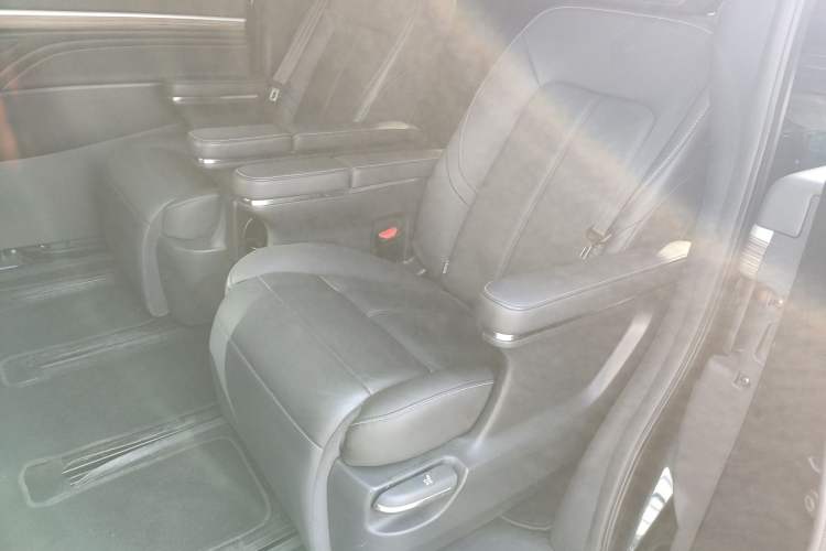 Used GAC Trumpchi M8 2021 Lingxiu Series 390T Ultimate Edition Left Rear Seat
