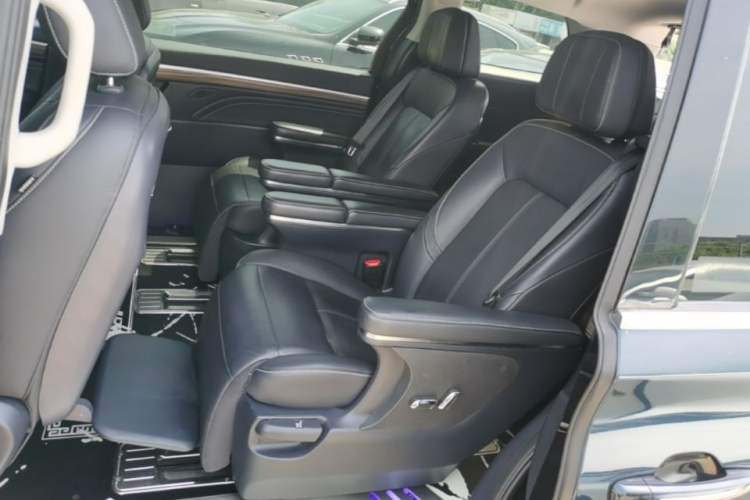 Used GAC Trumpchi M8 2021 Lingxiu Series 390T Deluxe Edition Left Rear Seat