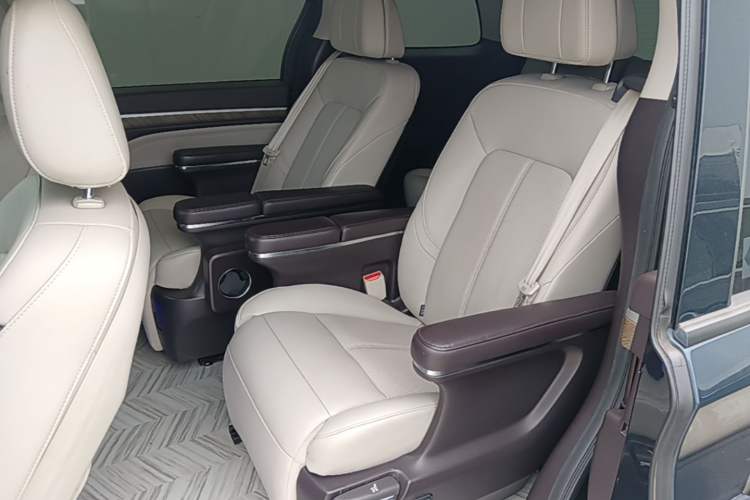 Used GAC Trumpchi M8 2021 Master Series 390T Ultimate Edition Left Rear Seat