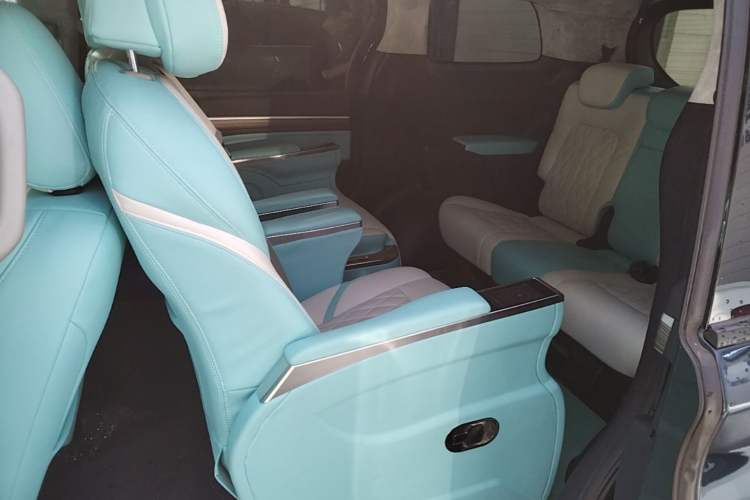 Used GAC Trumpchi M8 2021 Lingxiu Series 390T Deluxe Edition Left Rear Seat