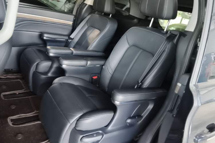 Used GAC Trumpchi M8 2021 Lingxiu Series 390T Deluxe Edition Left Rear Seat
