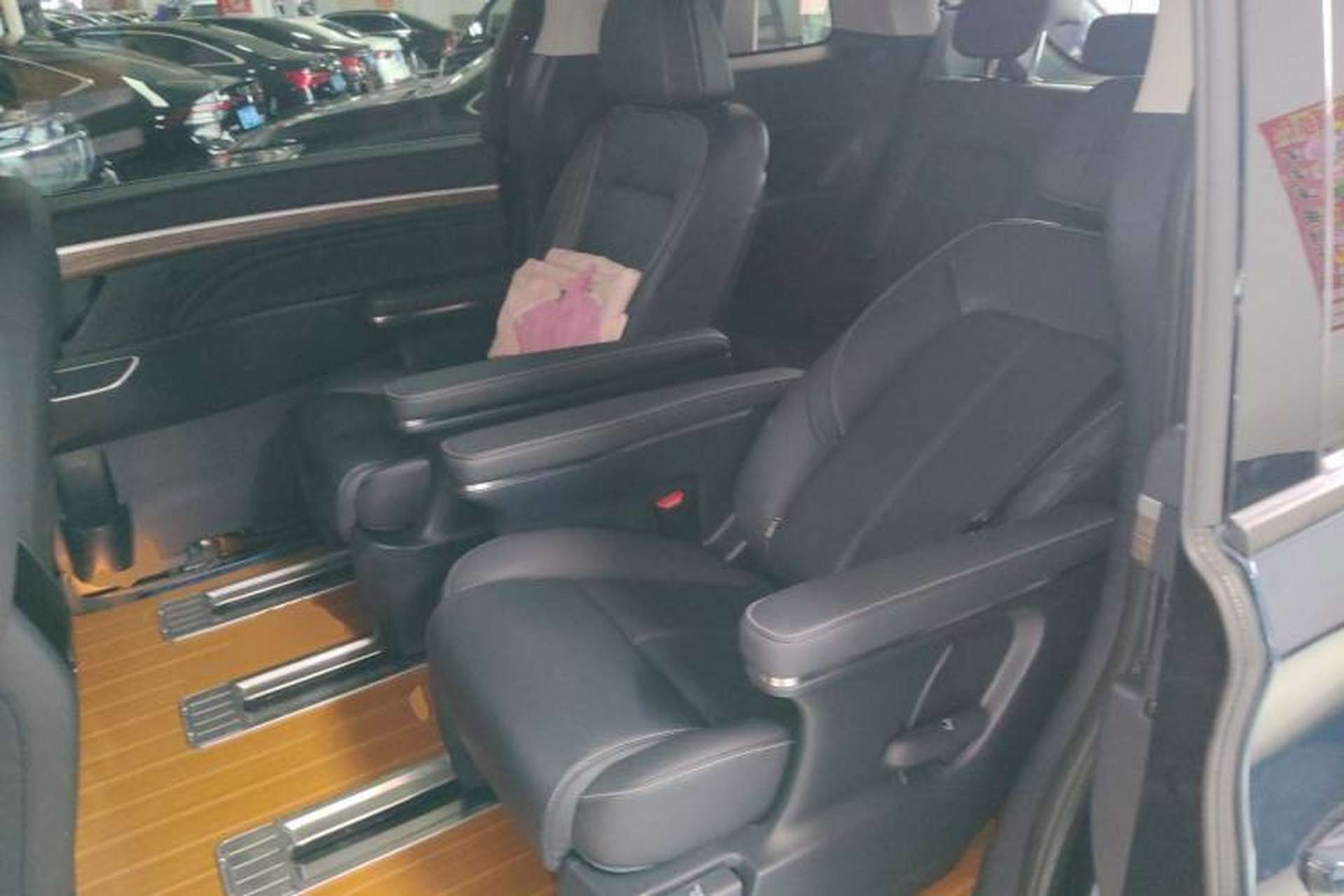 Used GAC Trumpchi M8 2021 Lingxiu Series 390T Deluxe Edition Left Rear Seat