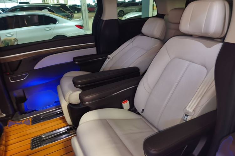 Used GAC Trumpchi M8 2021 Lingxiu Series 390T Deluxe Edition Left Rear Seat