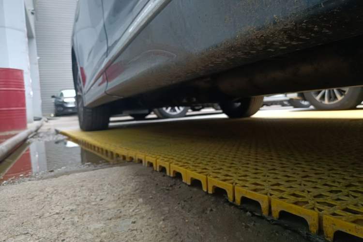 Used GAC Trumpchi M8 2021 Lingxiu Series 390T Deluxe Edition Left Side Sill