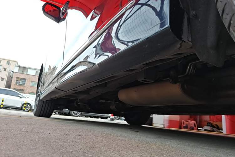 Used GAC Trumpchi M8 2021 Lingxiu Series 390T Deluxe Edition Left Side Sill