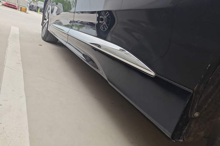 Used GAC Trumpchi M8 2021 Lingxiu Series 390T Deluxe Edition Left Side Sill