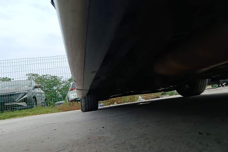 Used GAC Trumpchi M8 2021 Master Series 390T Ultimate Edition Left Side Sill