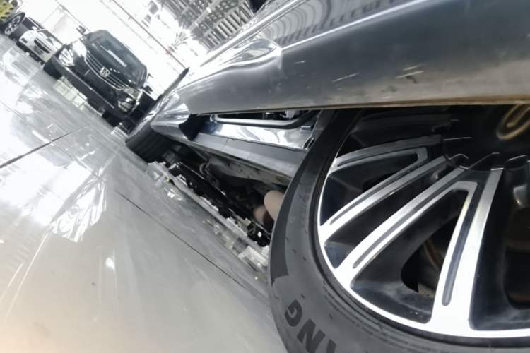 Used GAC Trumpchi M8 2021 Lingxiu Series 390T Deluxe Edition Left Side Sill