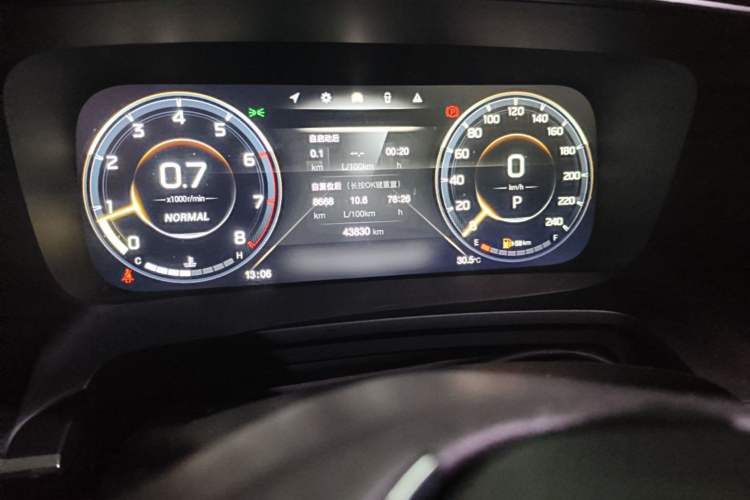 Used GAC Trumpchi M8 2021 Lingxiu Series 390T Ultimate Edition Odometer Close Up