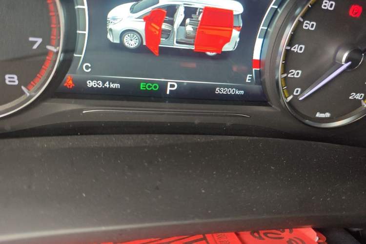 Used GAC Trumpchi M8 2021 Revised Version Lingxiu Series 390T Luxury Edition Odometer Close Up
