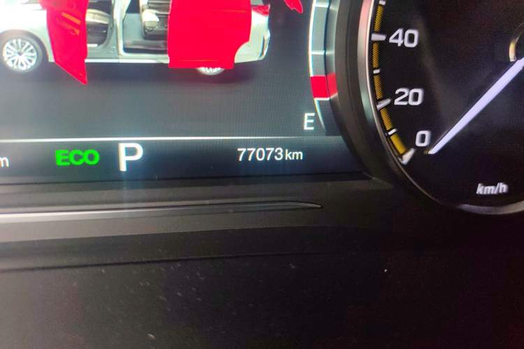 Used GAC Trumpchi M8 2021 Lingxiu Series 390T Deluxe Edition Odometer Close Up