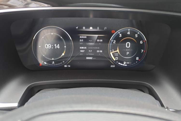 Used GAC Trumpchi M8 2021 Master Series 390T Prestige Edition Odometer Close Up