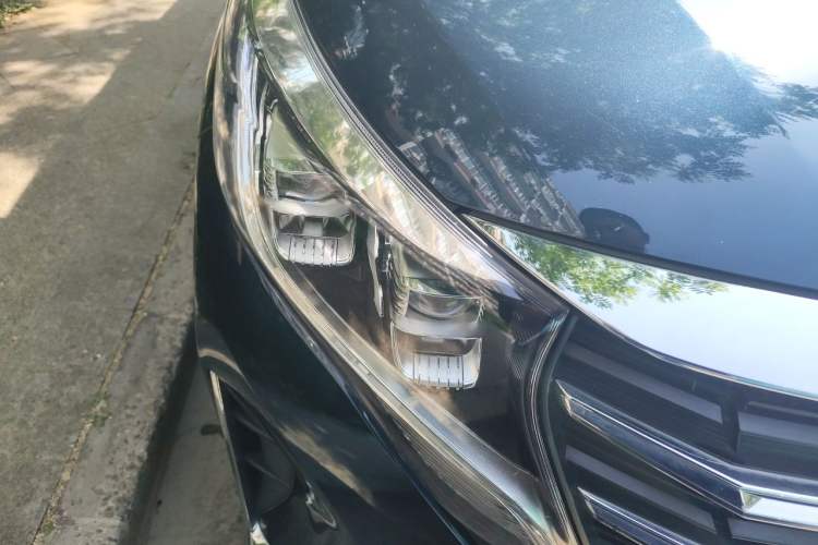 Used GAC Trumpchi M8 2021 Lingxiu Series 390T Deluxe Edition Right Front Headlight