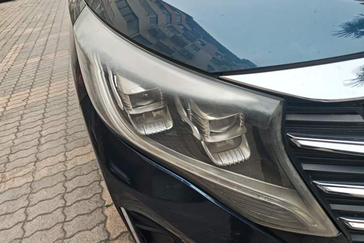 Used GAC Trumpchi M8 2021 Revised Version Lingxiu Series 390T Luxury Edition Right Front Headlight