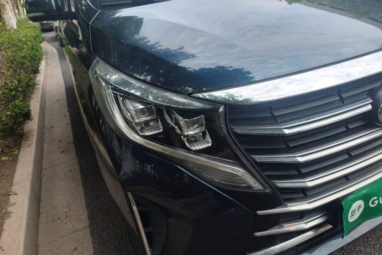 Used GAC Trumpchi M8 2021 Lingxiu Series 390T Deluxe Edition Right Front Headlight
