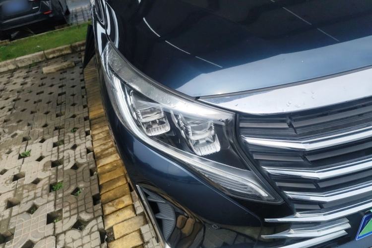 Used GAC Trumpchi M8 2021 Lingxiu Series 390T Ultimate Edition Right Front Headlight