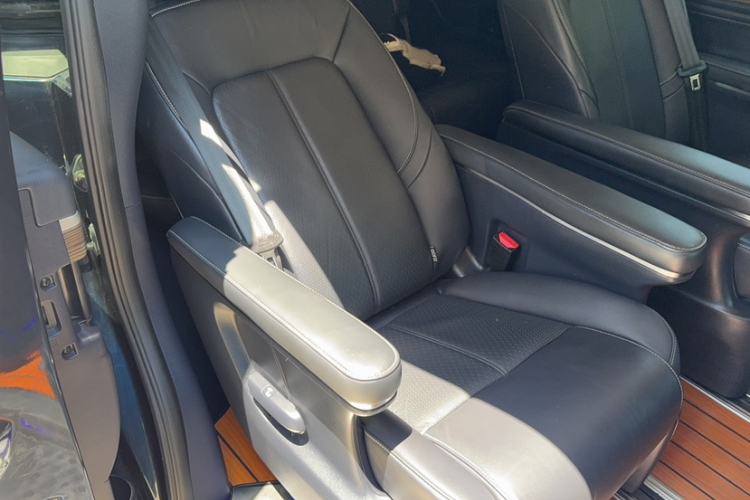 Used GAC Trumpchi M8 2021 Lingxiu Series 390T Deluxe Edition Right Front Seat