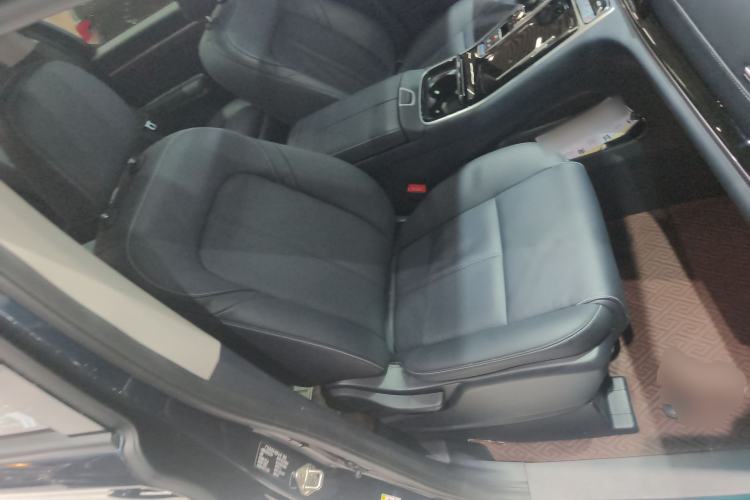 Used GAC Trumpchi M8 2021 Lingxiu Series 390T Deluxe Edition Right Front Seat