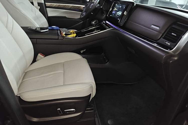 Used GAC Trumpchi M8 2021 Lingxiu Series 390T Flagship Edition Right Front Seat
