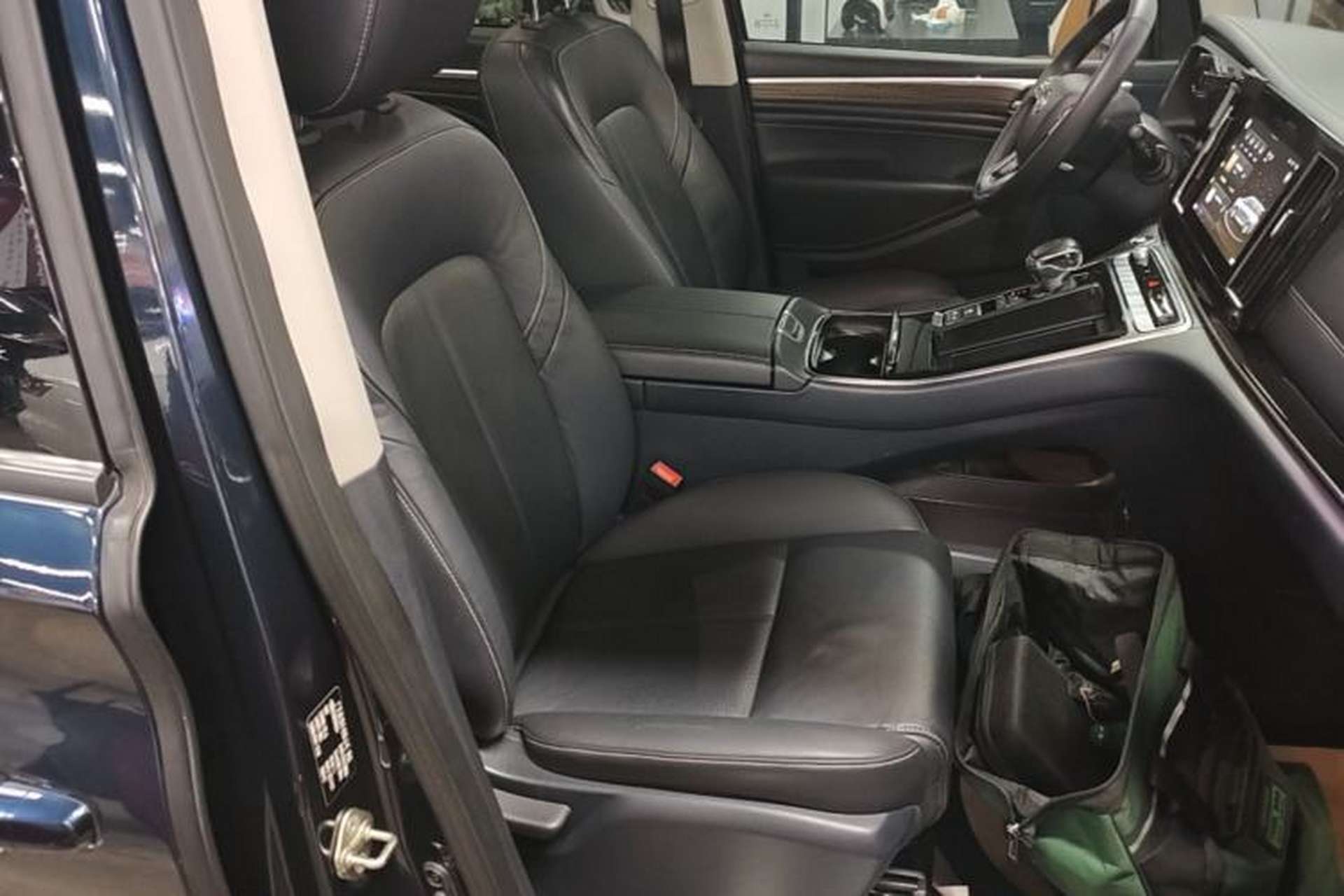 Used GAC Trumpchi M8 2021 Lingxiu Series 390T Deluxe Edition Right Front Seat