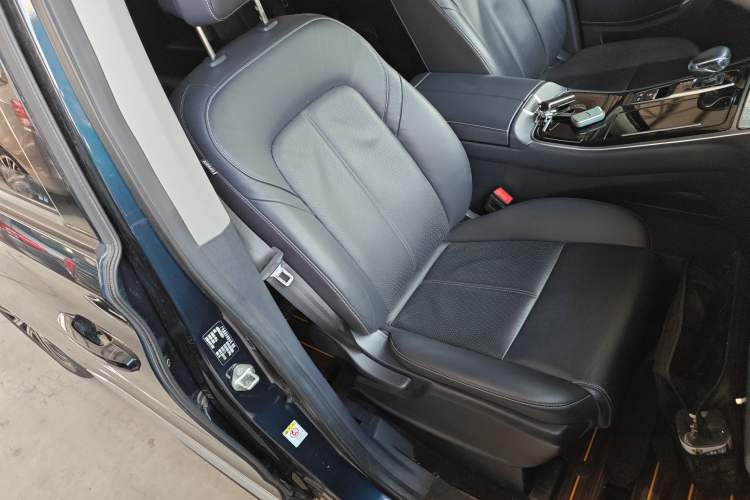 Used GAC Trumpchi M8 2021 Lingxiu Series 390T Deluxe Edition Right Front Seat