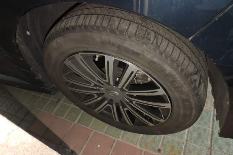 Used GAC Trumpchi M8 2021 Lingxiu Series 390T Deluxe Edition Right Front Wheel Hub
