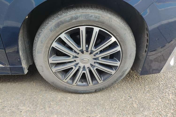 Used GAC Trumpchi M8 2021 Lingxiu Series 390T Deluxe Edition Right Front Wheel Hub