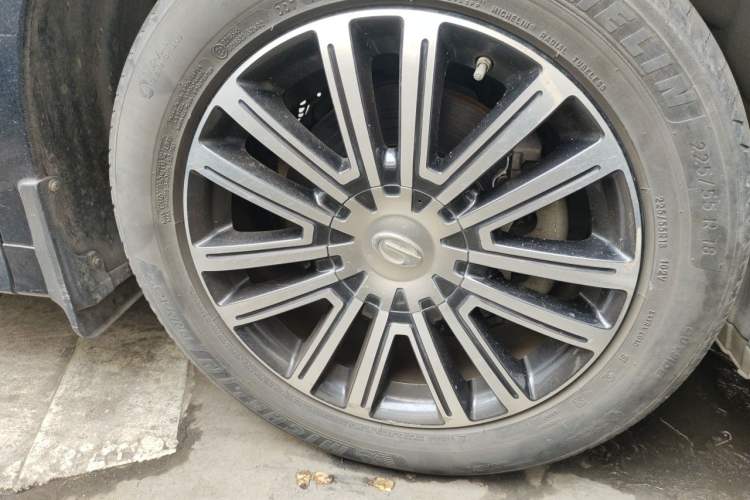 Used GAC Trumpchi M8 2021 Lingxiu Series 390T Ultimate Edition Right Front Wheel Hub