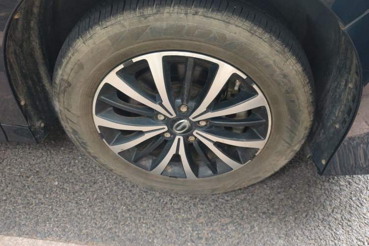 Used GAC Trumpchi M8 2021 Lingxiu Series 390T Deluxe Edition Right Front Wheel Hub