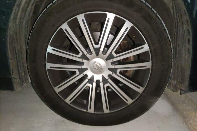 Used GAC Trumpchi M8 2021 Lingxiu Series 390T Deluxe Edition Right Front Wheel Hub