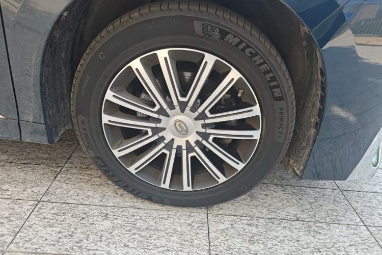 Used GAC Trumpchi M8 2021 Lingxiu Series 390T Ultimate Edition Right Front Wheel Hub