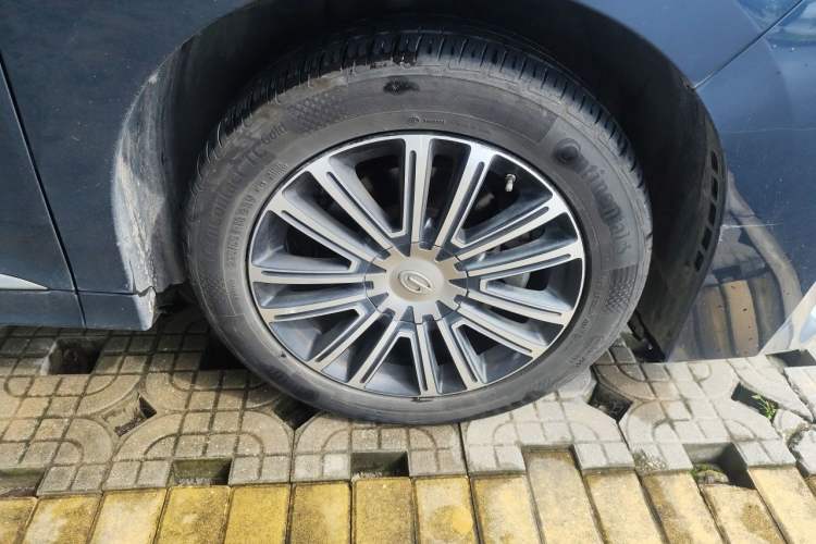 Used GAC Trumpchi M8 2021 Lingxiu Series 390T Ultimate Edition Right Front Wheel Hub