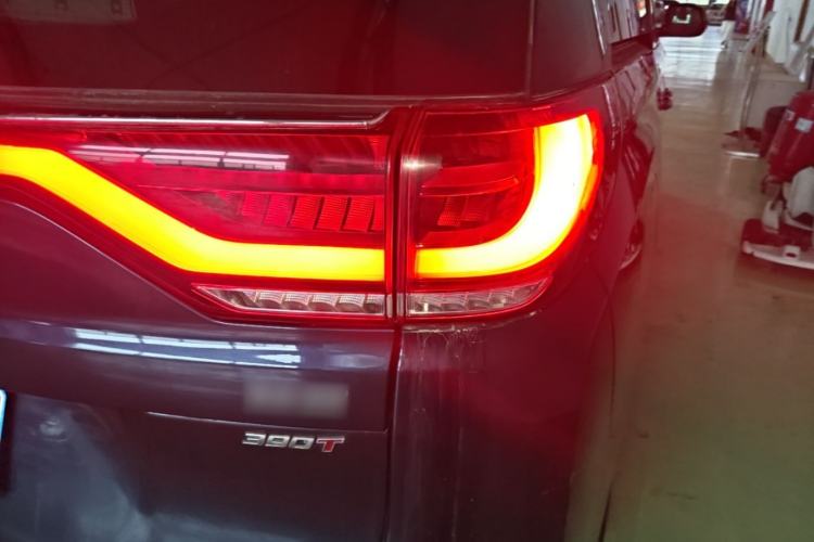 Used GAC Trumpchi M8 2021 Lingxiu Series 390T Deluxe Edition Right Rear Taillight