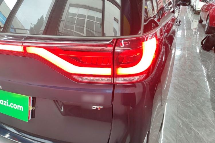 Used GAC Trumpchi M8 2021 Lingxiu Series 390T Deluxe Edition Right Rear Taillight