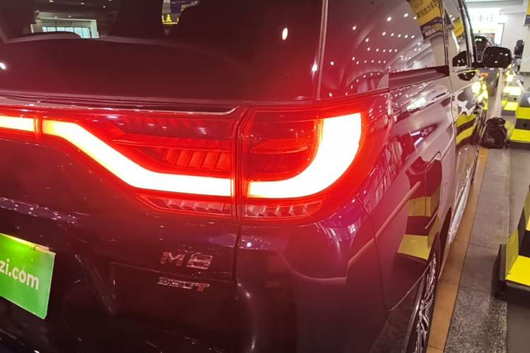 Used GAC Trumpchi M8 2021 Lingxiu Series 390T Ultimate Edition Right Rear Taillight