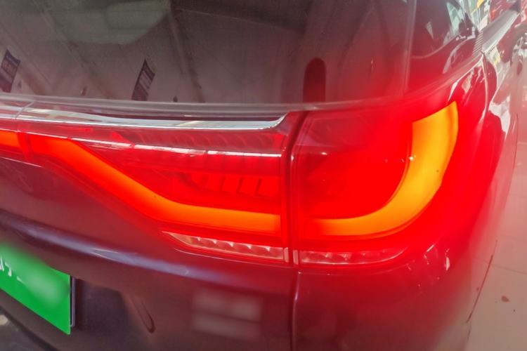 Used GAC Trumpchi M8 2021 Lingxiu Series 390T Flagship Edition Right Rear Taillight