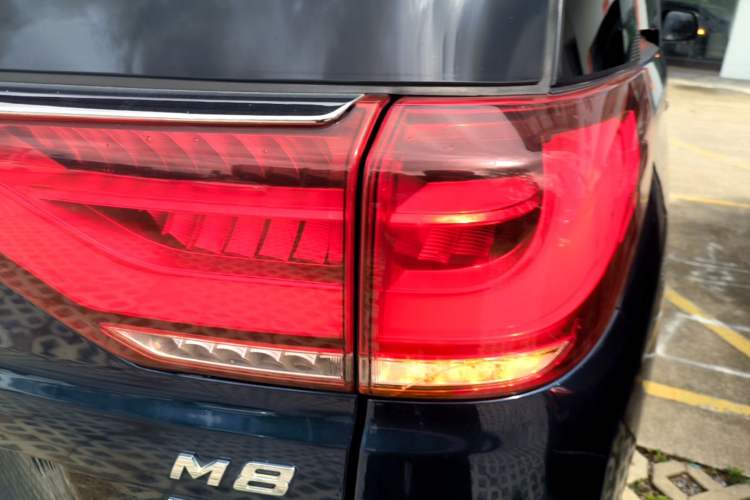 Used GAC Trumpchi M8 2021 Lingxiu Series 390T Ultimate Edition Right Rear Taillight
