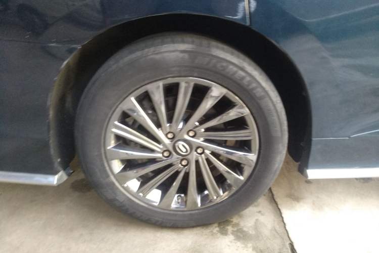 Used GAC Trumpchi M8 2021 Master Series 390T Ultimate Edition Right Rear Wheel Hub