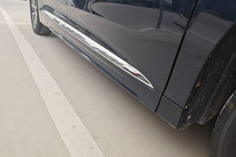 Used GAC Trumpchi M8 2021 Lingxiu Series 390T Deluxe Edition Right Side Sill